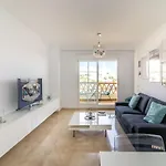 Vb Swan 2Bdr Apartment
